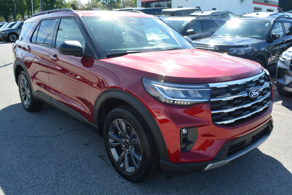 New 2027 Ford Explorer Active w/ Active Comfort Package AWD/4WD image 3