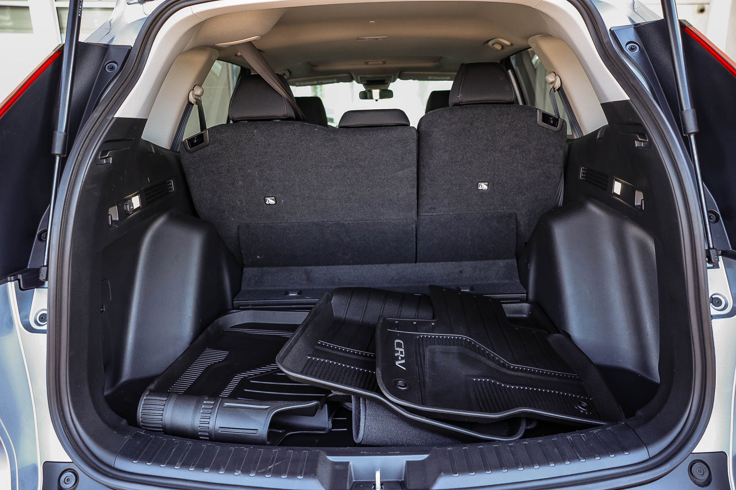 Used 2025 Honda CR-V EX image 32