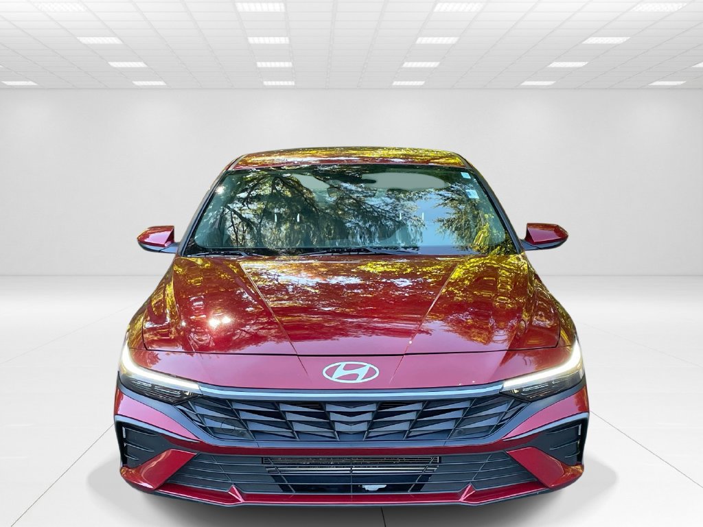 Certified 2024 Hyundai Elantra SEL FWD image 2