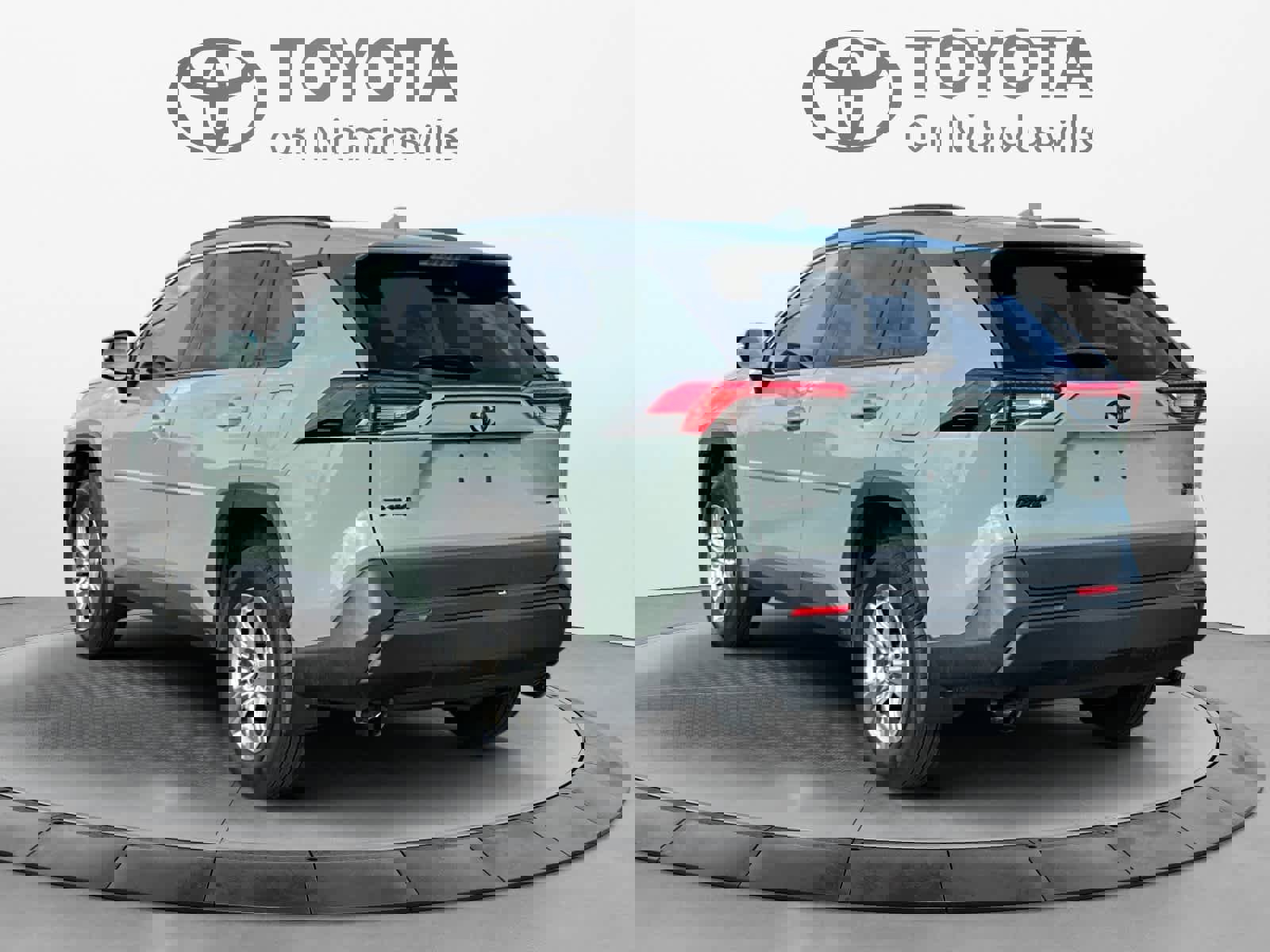 Used 2022 Toyota RAV4 XLE w/ Convenience Package image 4