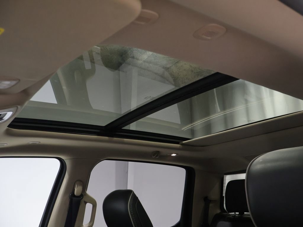 Used 2019 RAM 1500 Laramie image 30