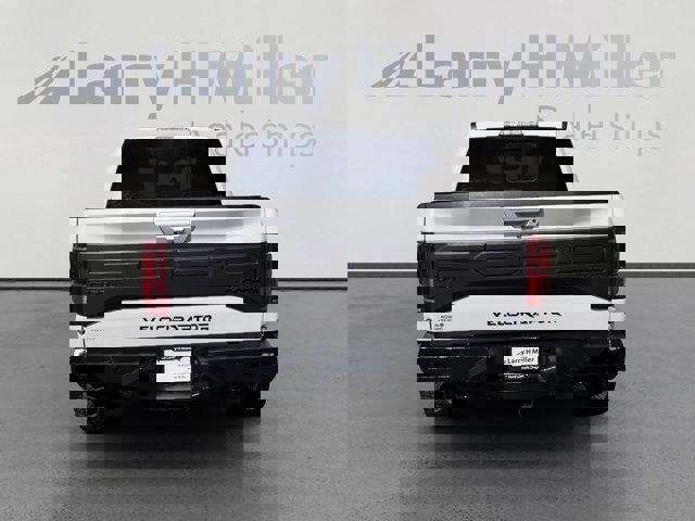 Certified 2018 Ford F150 Raptor w/ Equipment Group 802A Luxury image 4