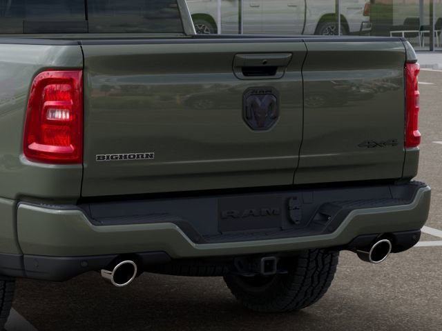 New 2026 RAM 1500 4x4 Crew Cab image 13