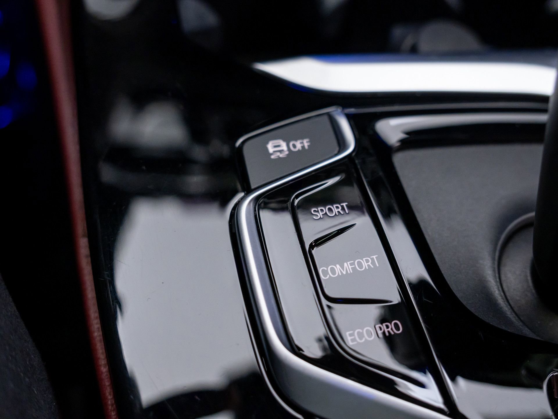 Used 2020 BMW X4 xDrive30i w/ M Sport Package 2 image 22