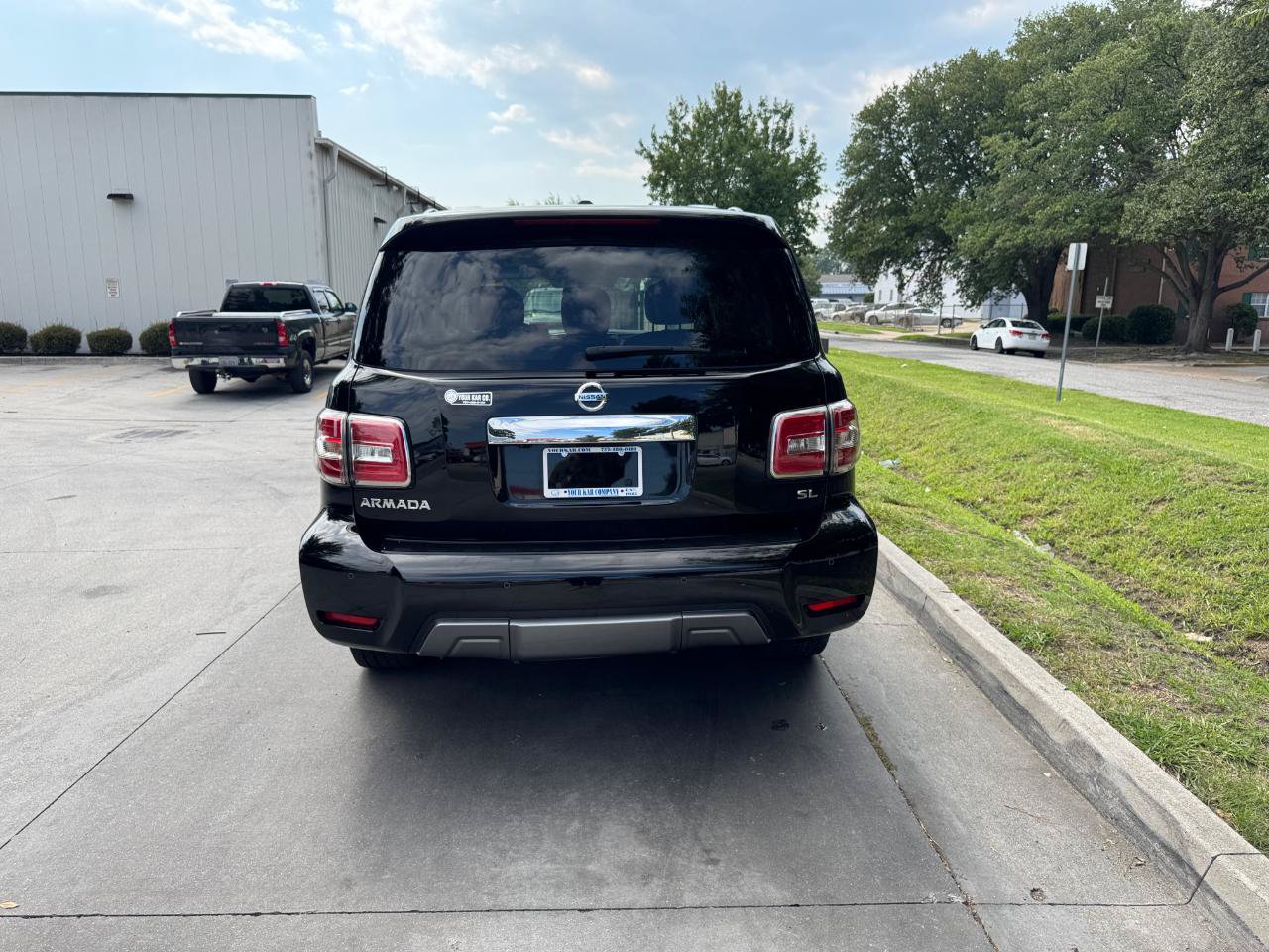 Used 2020 Nissan Armada SL w/ Premium Package AWD/4WD image 9