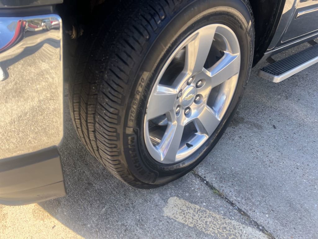 Used 2018 Chevrolet Silverado 1500 LT w/ Texas Edition image 16