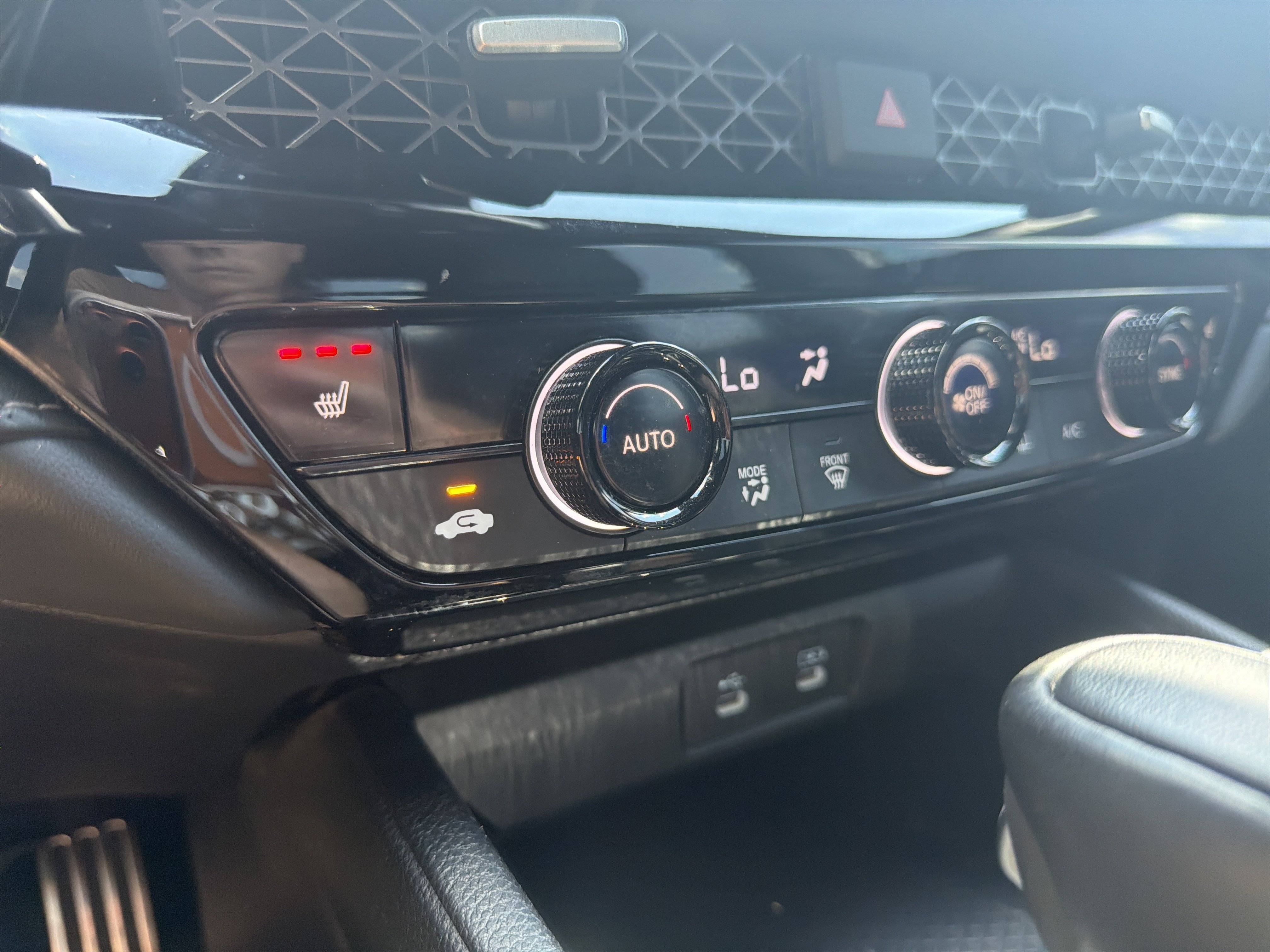 Certified 2024 Honda Accord Sport image 29