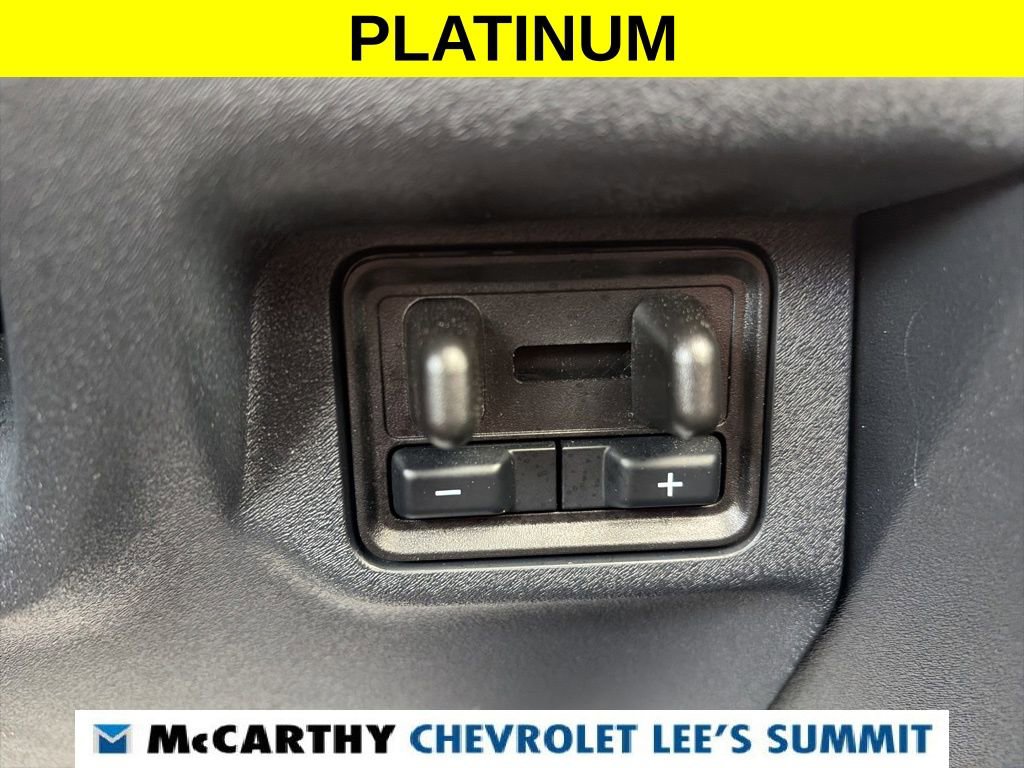 Used 2025 Ford Expedition Platinum AWD/4WD image 16