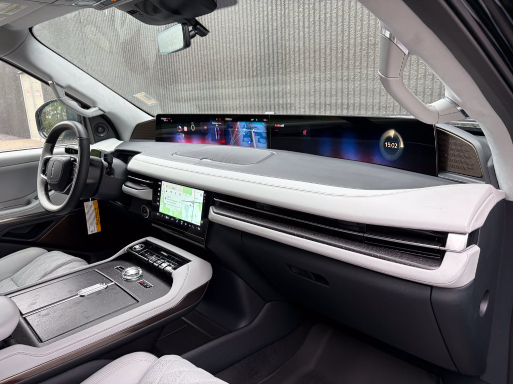 New 2027 Lincoln Navigator Black Label AWD/4WD image 41