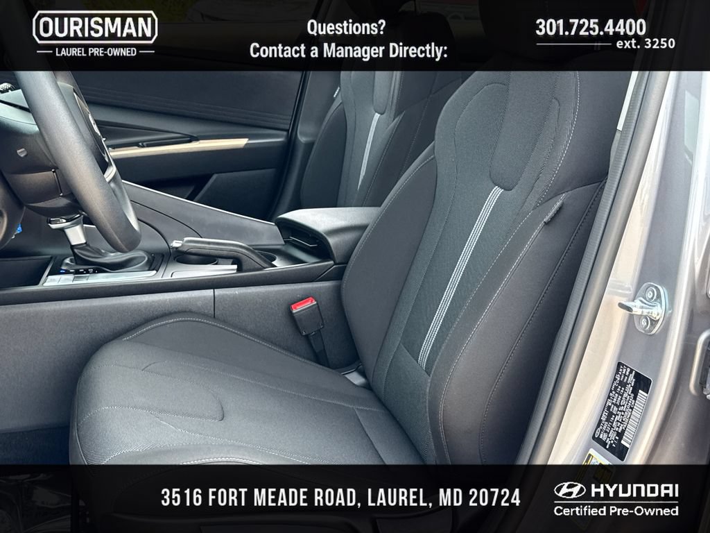 Certified 2025 Hyundai Elantra SE FWD image 6