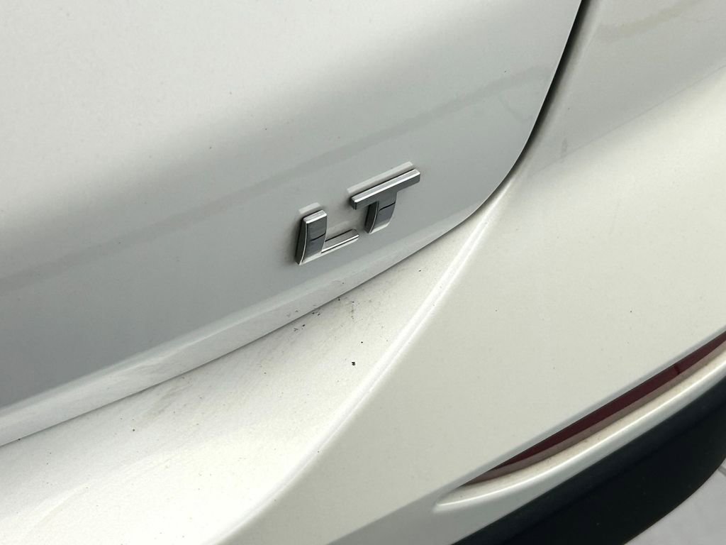 Used 2022 Chevrolet Equinox LT image 38