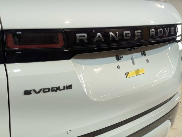 Used 2023 Land Rover Range Rover Evoque R-Dynamic S image 12