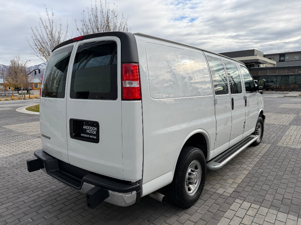 Used 2024 Chevrolet Express 2500 w/ Driver Convenience Package image 7