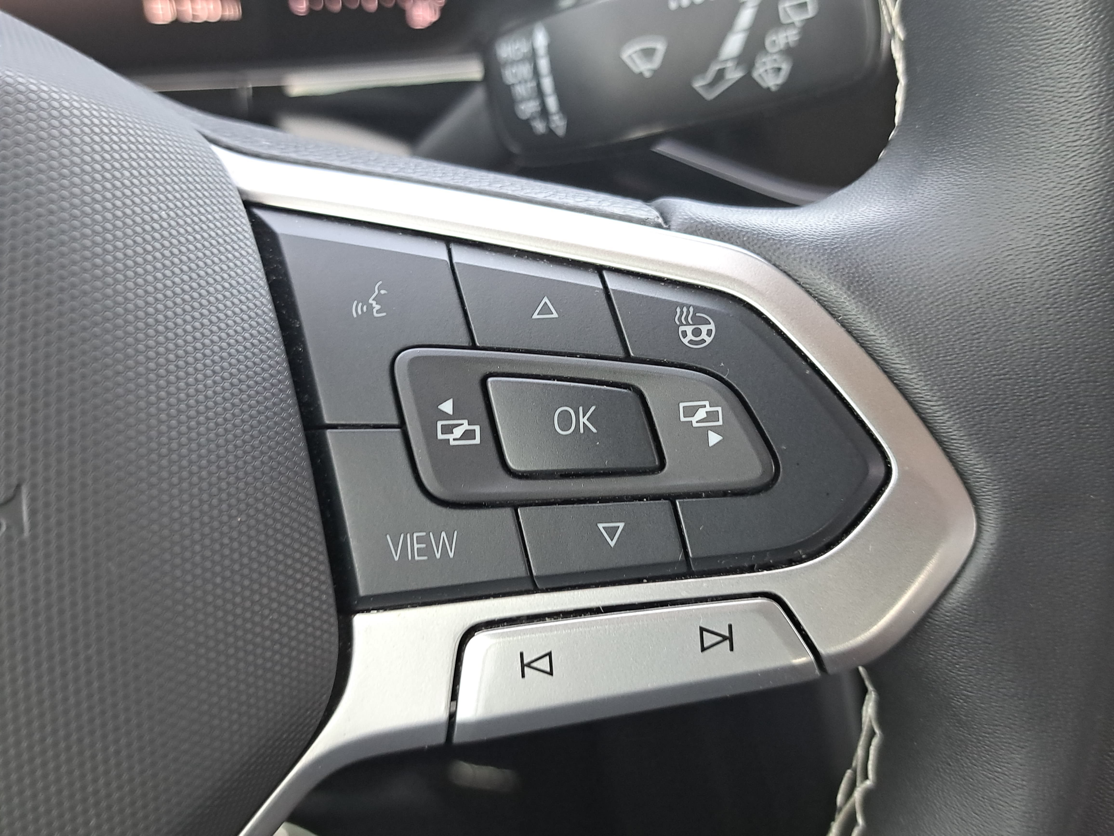 Used 2023 Volkswagen Taos S FWD image 18