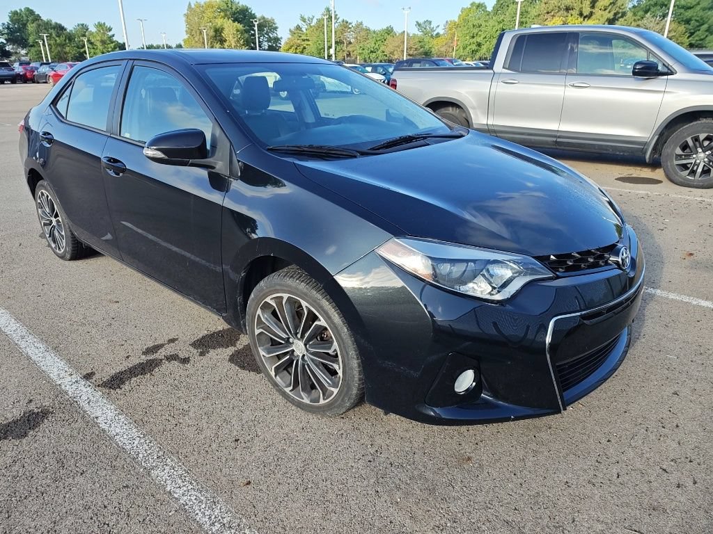 Used 2015 Toyota Corolla S FWD image 3