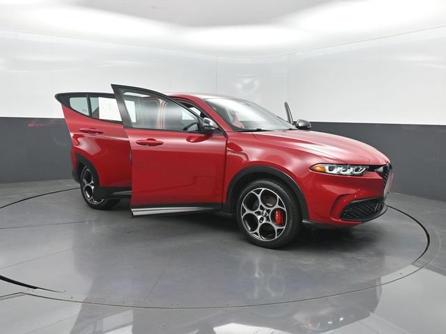 Used 2024 Alfa Romeo Tonale Veloce AWD/4WD image 37