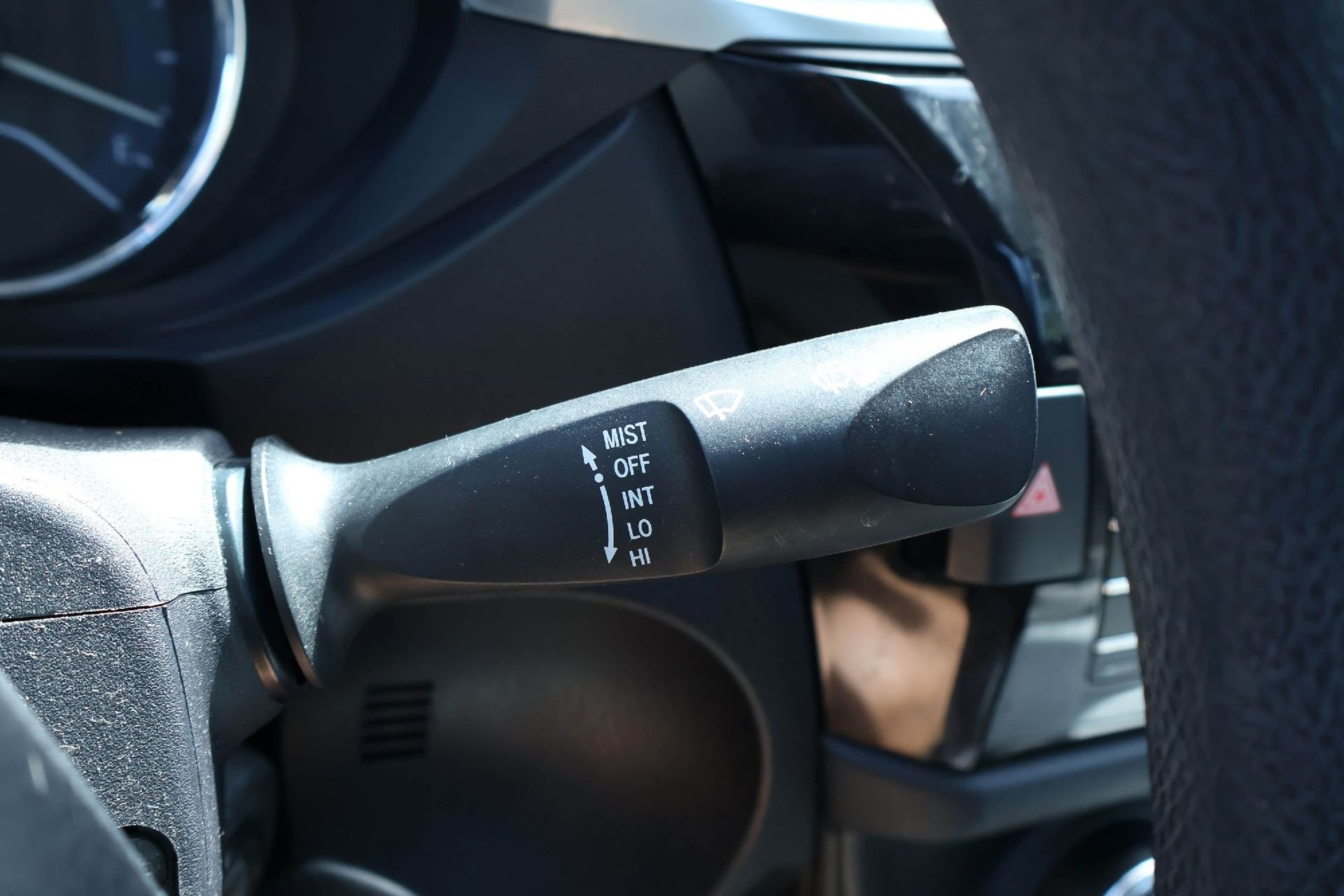 Used 2016 Toyota Corolla L image 28