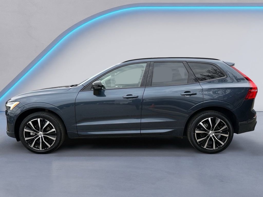 Certified 2025 Volvo XC60 B5 Plus image 6