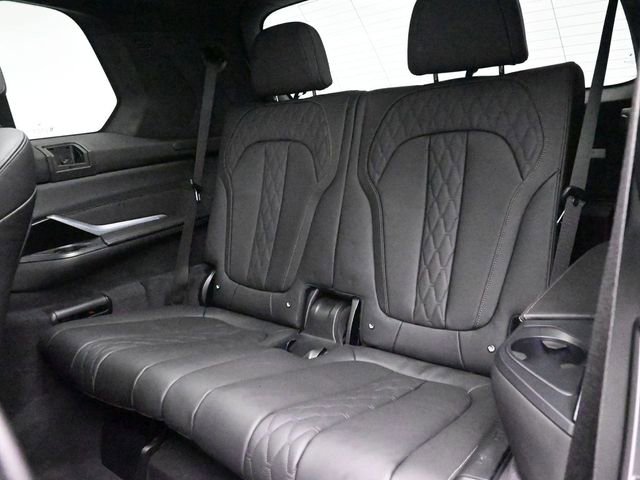 Used 2024 BMW ALPINA XB7 image 18