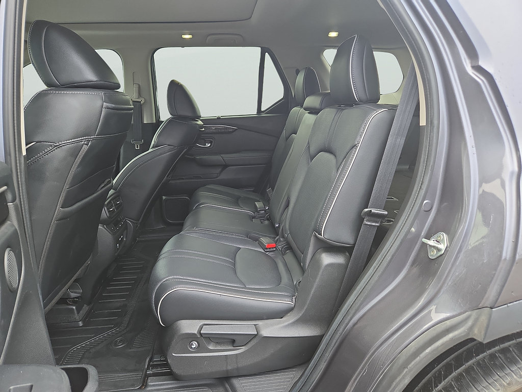 Used 2023 Honda Pilot Elite image 19