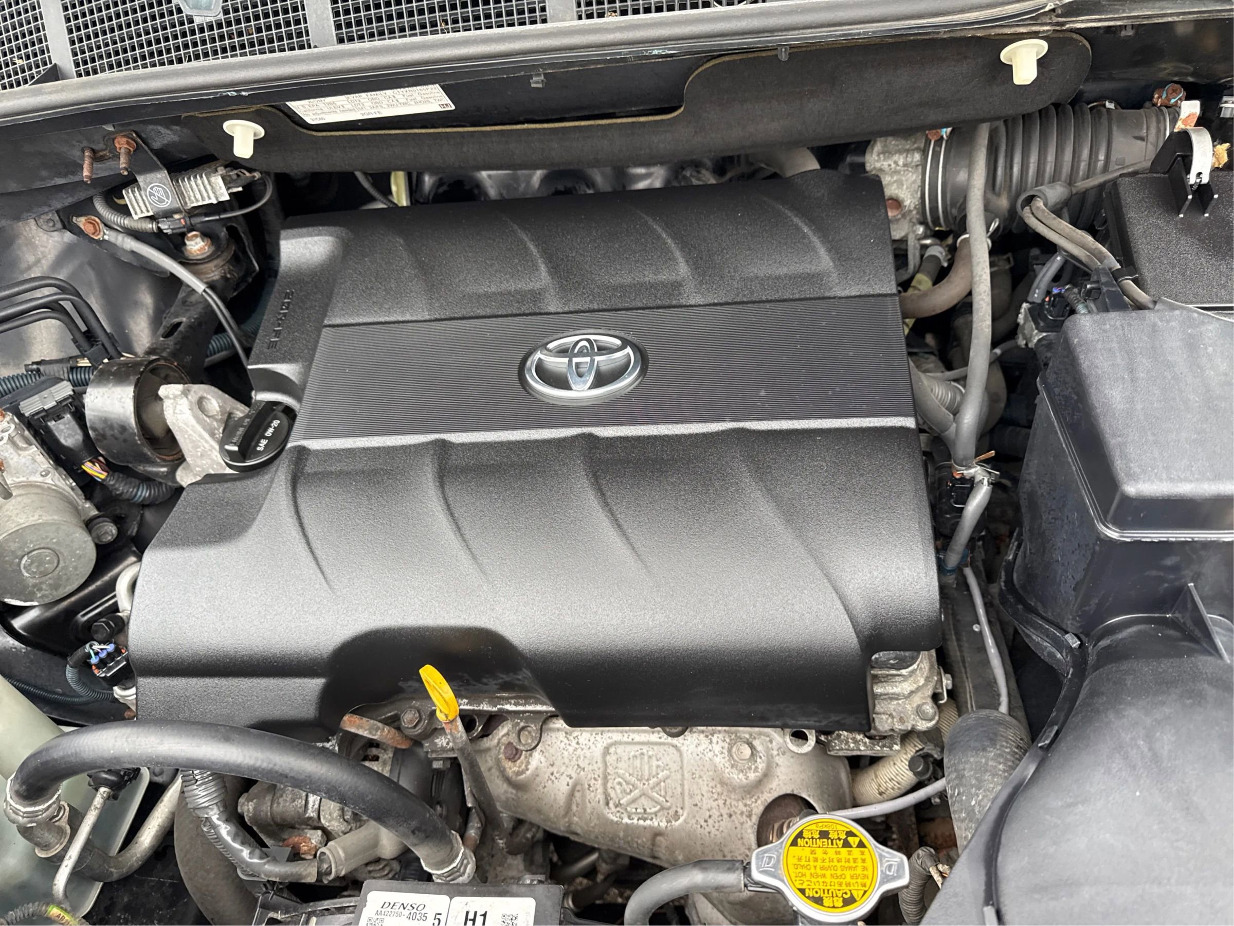 Used 2012 Toyota Sienna SE FWD image 23