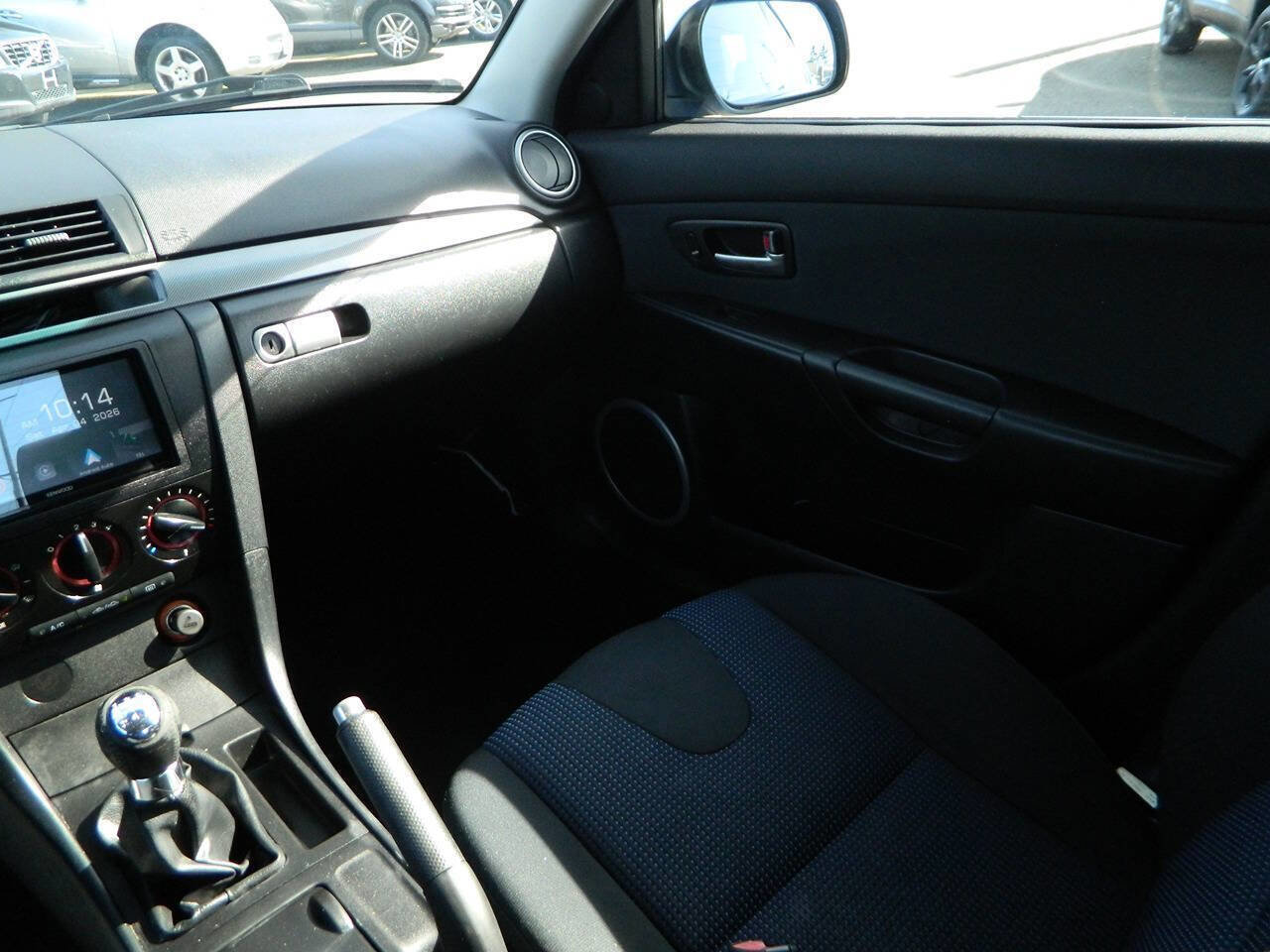 Used 2005 MAZDA MAZDA3 s image 17