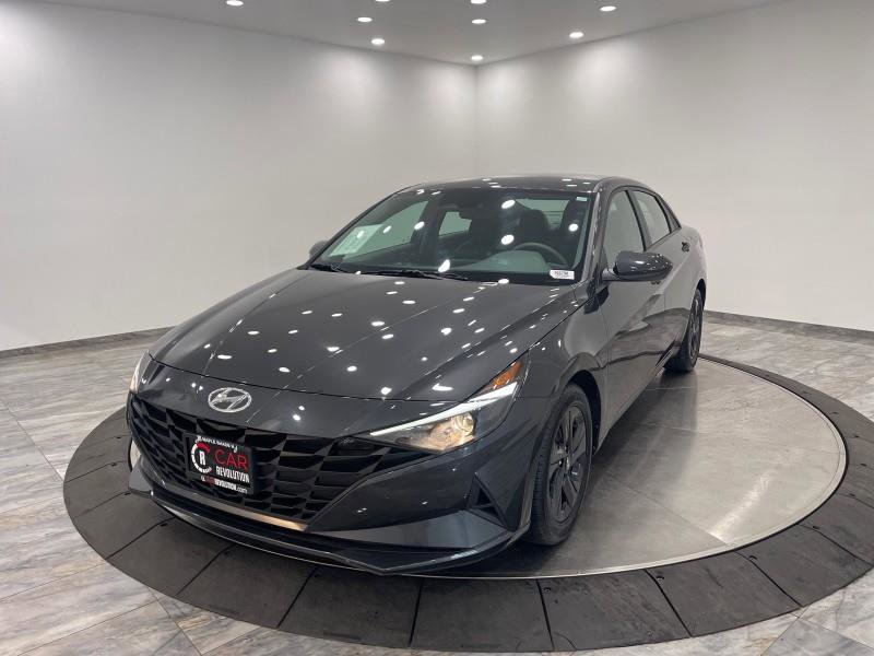 Used 2021 Hyundai Elantra SEL w/ Cargo Package image 3