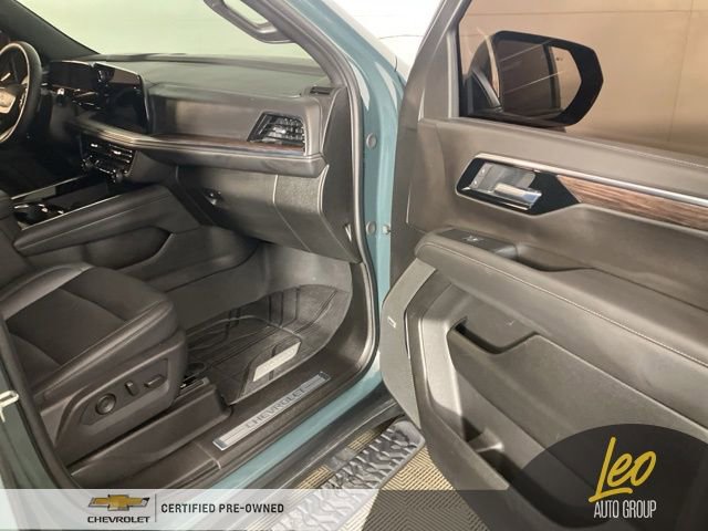 Used 2025 Chevrolet Tahoe Z71 w/ Comfort Package image 21