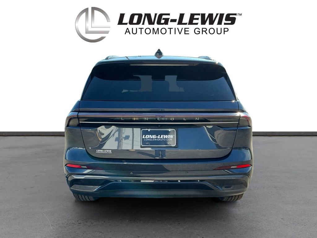 Used 2024 Lincoln Nautilus Reserve w/ Equipment Group 202A image 5