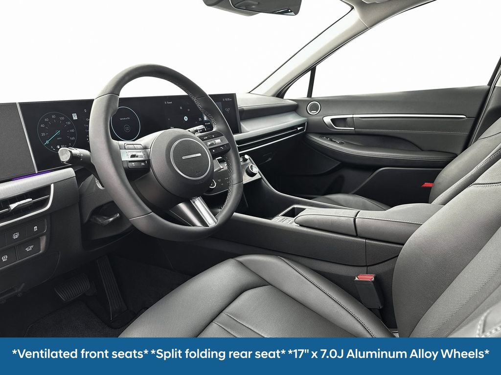 New 2025 Hyundai Sonata Limited image 23