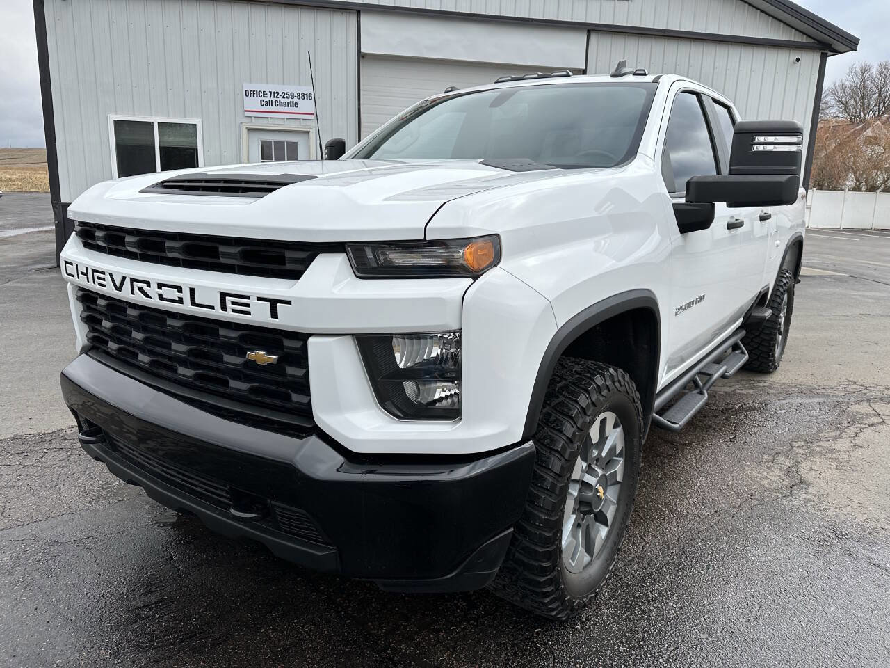 Used 2022 Chevrolet Silverado 2500 Custom w/ Custom Value Package image 9