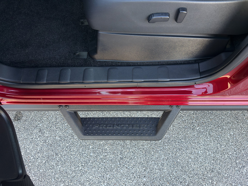 Certified 2022 Nissan Frontier PRO-4X w/ Technology Package image 16