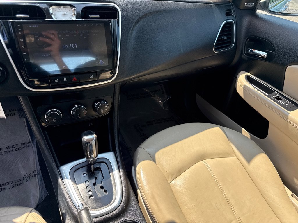 Used 2013 Chrysler 200 Limited FWD image 13