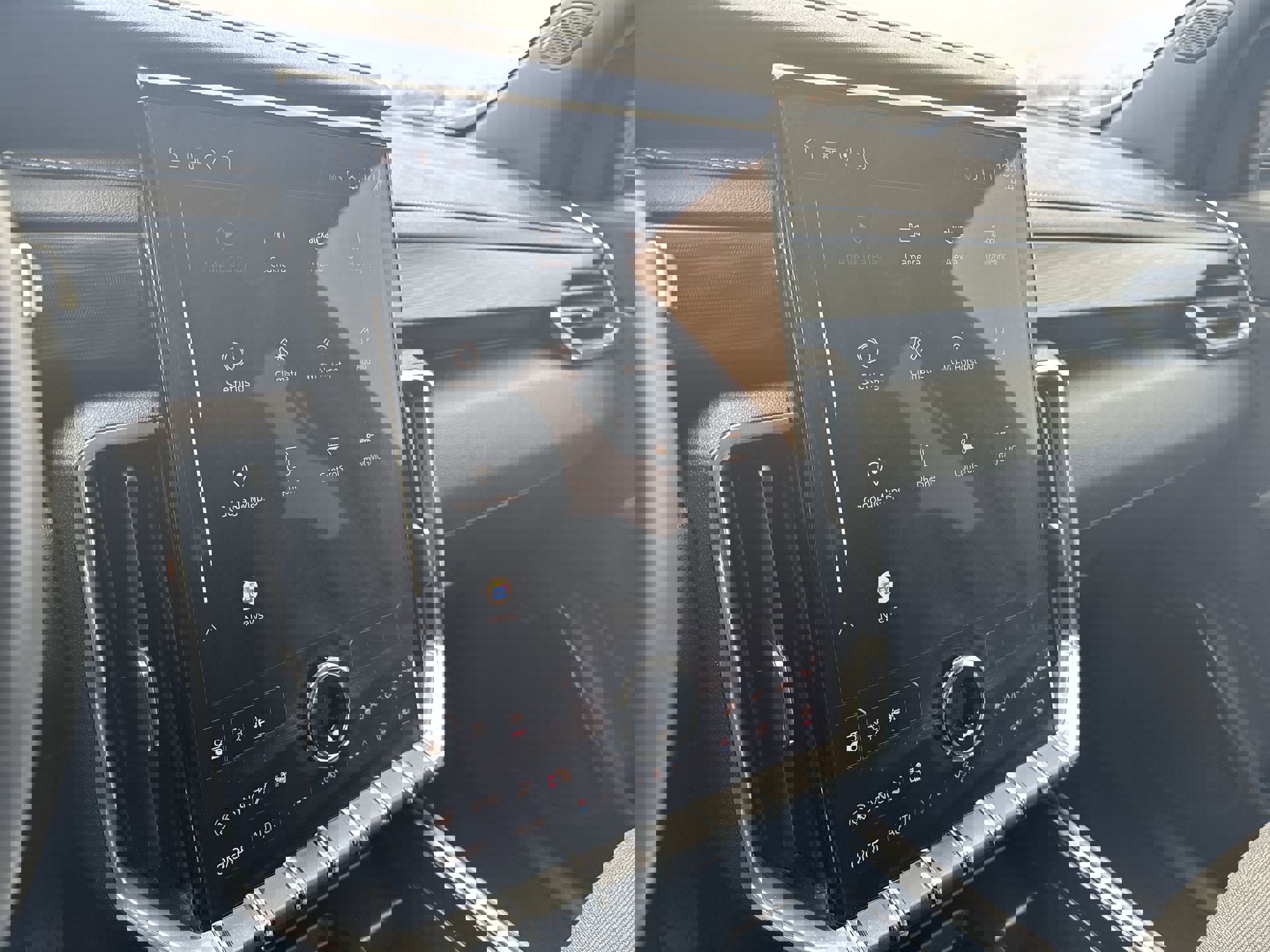 Certified 2025 GMC Acadia Elevation image 13