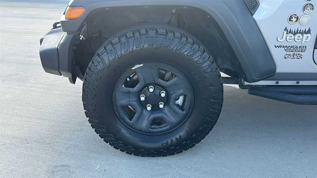Used 2018 Jeep Wrangler Unlimited Sport image 7
