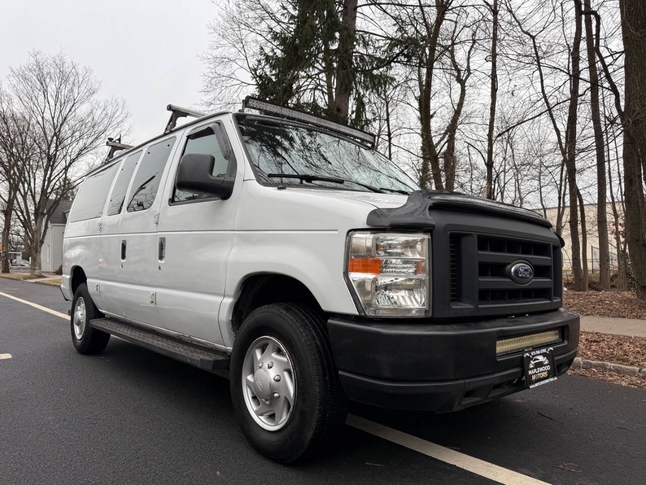 Used 2007 Ford E-350 and Econoline 350 XLT RWD image 4