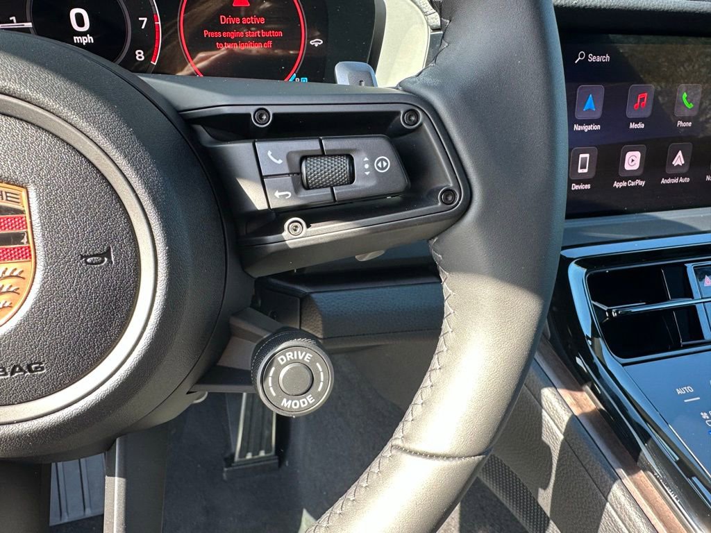 Certified 2026 Porsche Panamera image 17