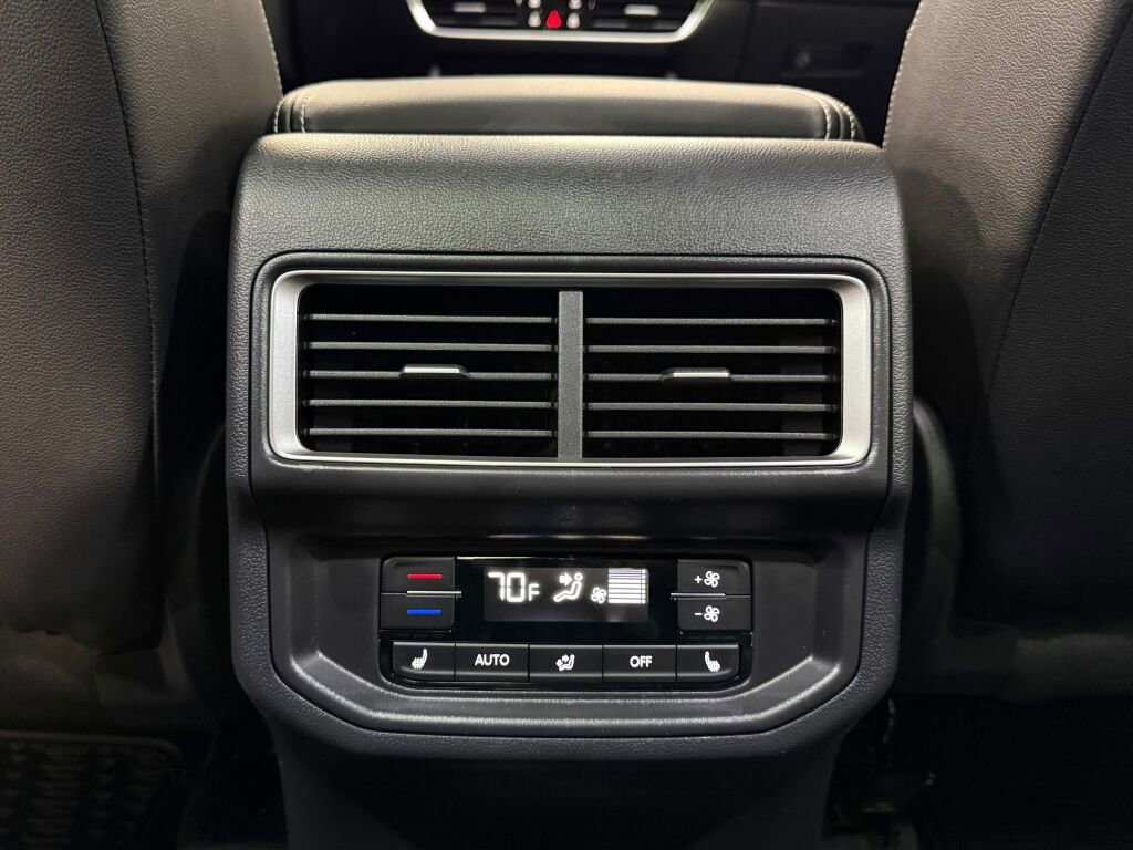 New 2026 Volkswagen Atlas SEL Premium R-Line image 25