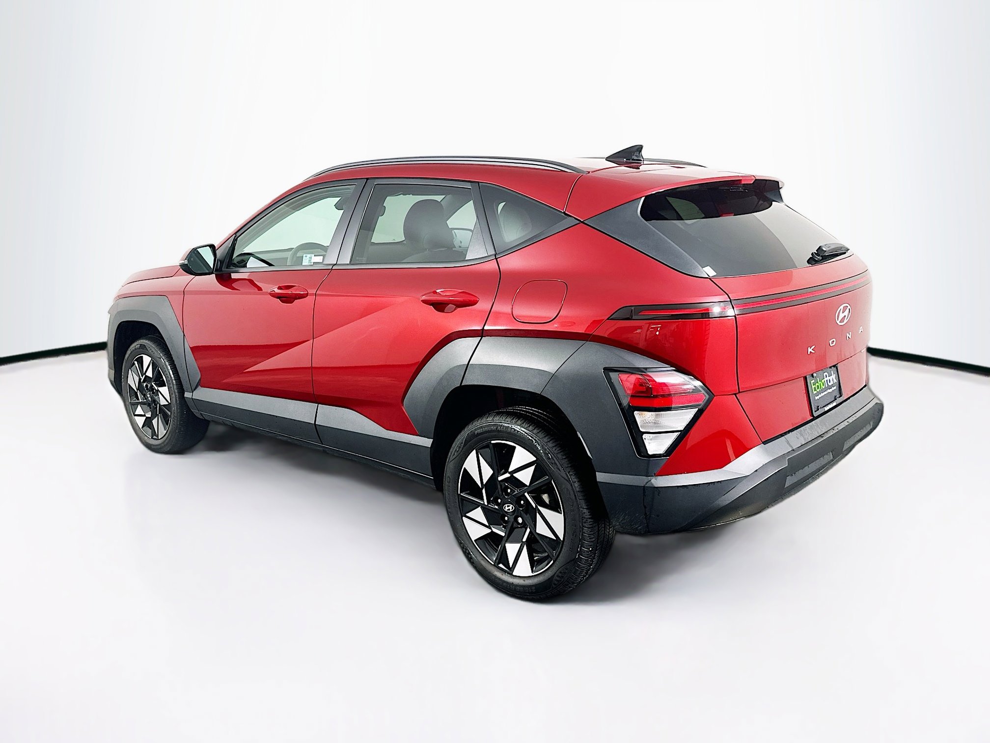 Used 2024 Hyundai Kona SEL image 5