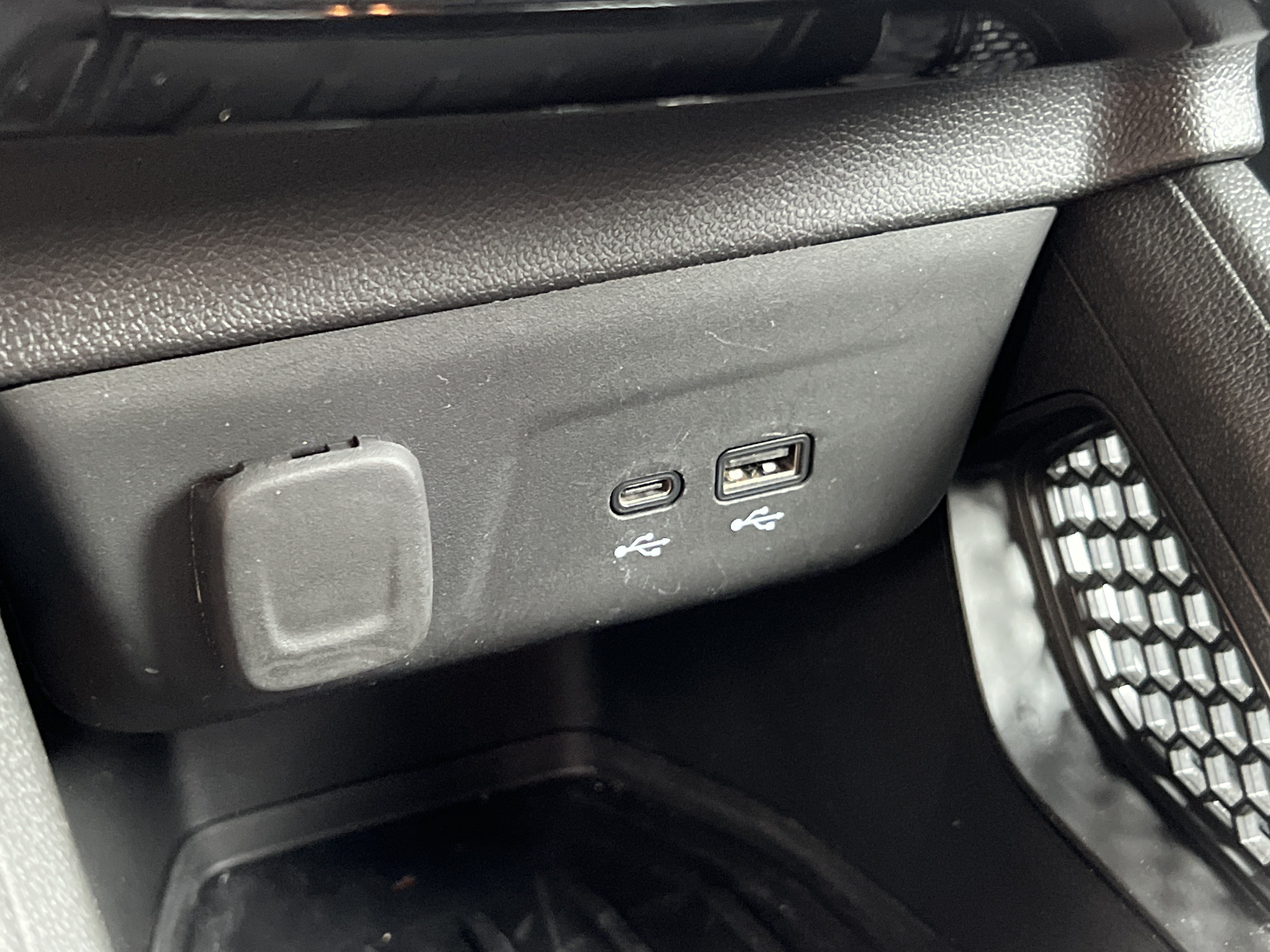 Certified 2024 Chevrolet TrailBlazer LT AWD/4WD image 31