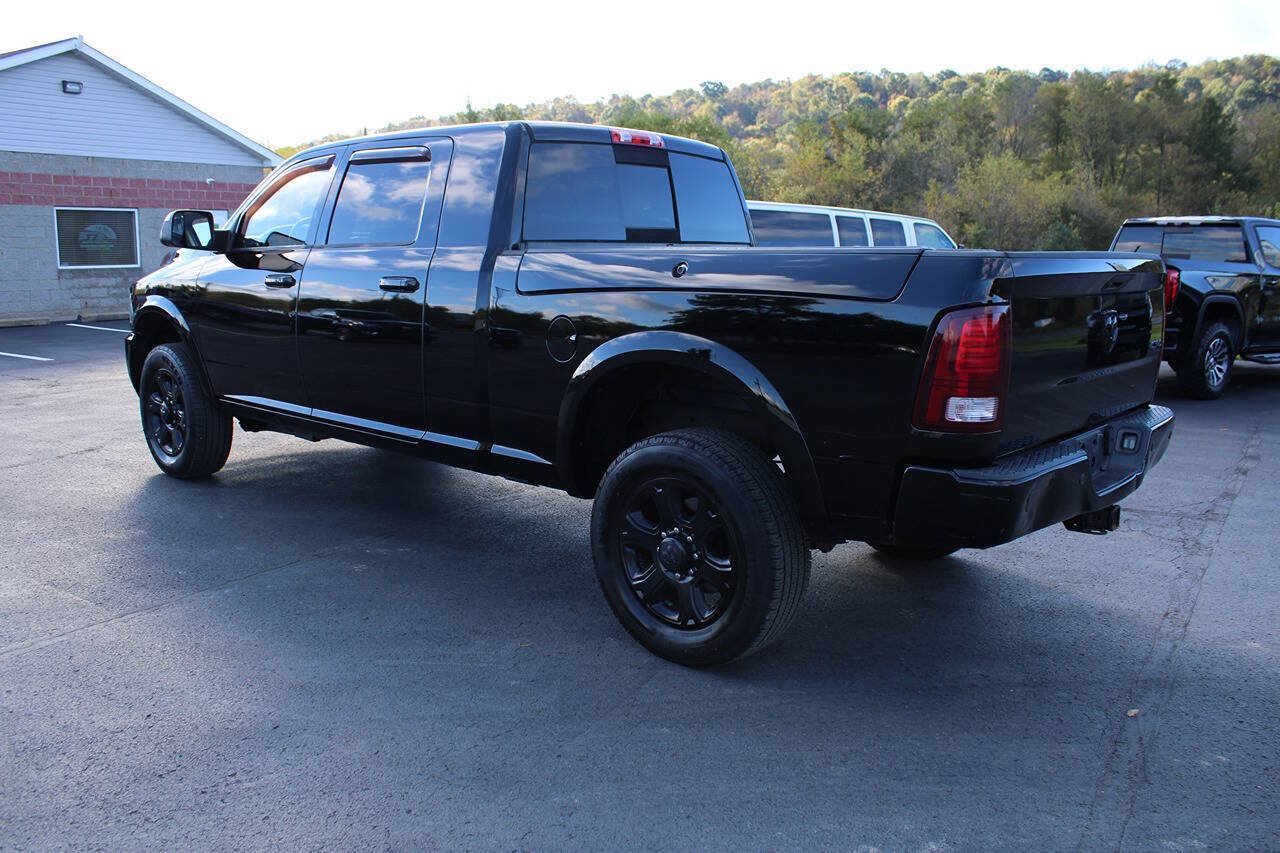 Used 2015 RAM 3500 Laramie w/ Black Appearance Group AWD/4WD image 4