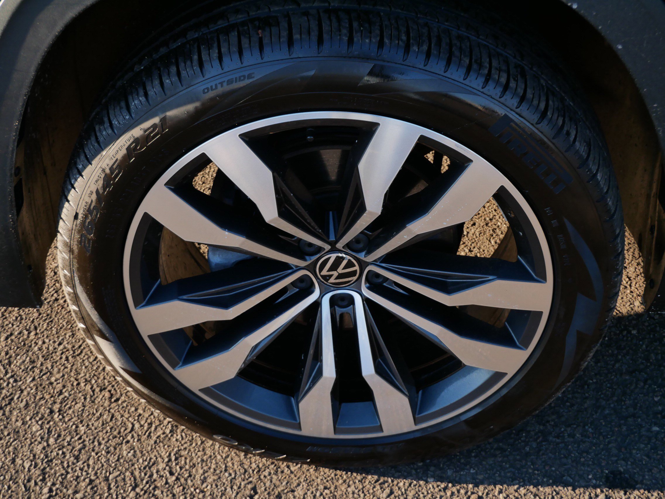 Certified 2021 Volkswagen Atlas SEL Premium image 15