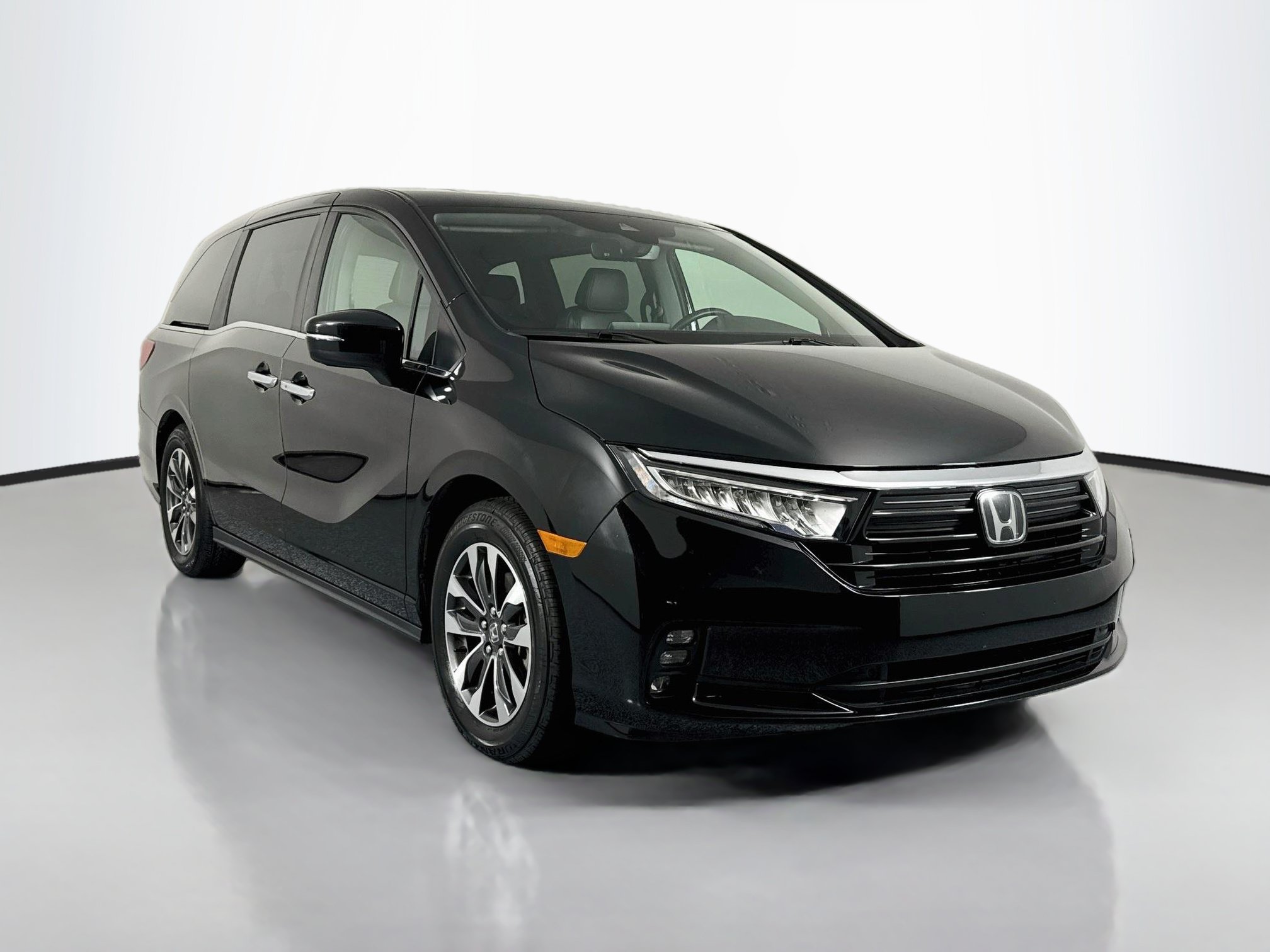 Certified 2024 Honda Odyssey EX-L image 3