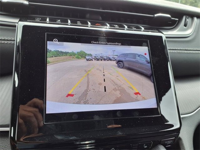 New 2025 Jeep Grand Cherokee L Altitude image 28