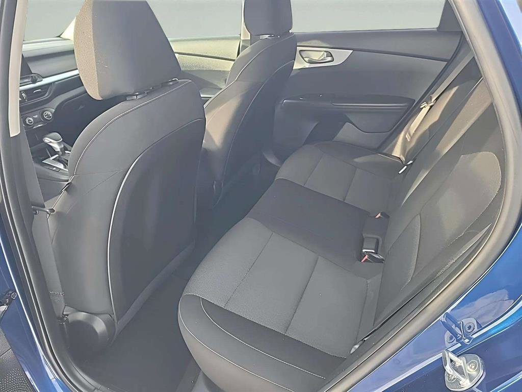 Used 2022 Kia Forte LXS image 13