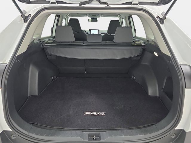 Certified 2024 Toyota RAV4 XLE AWD/4WD image 29
