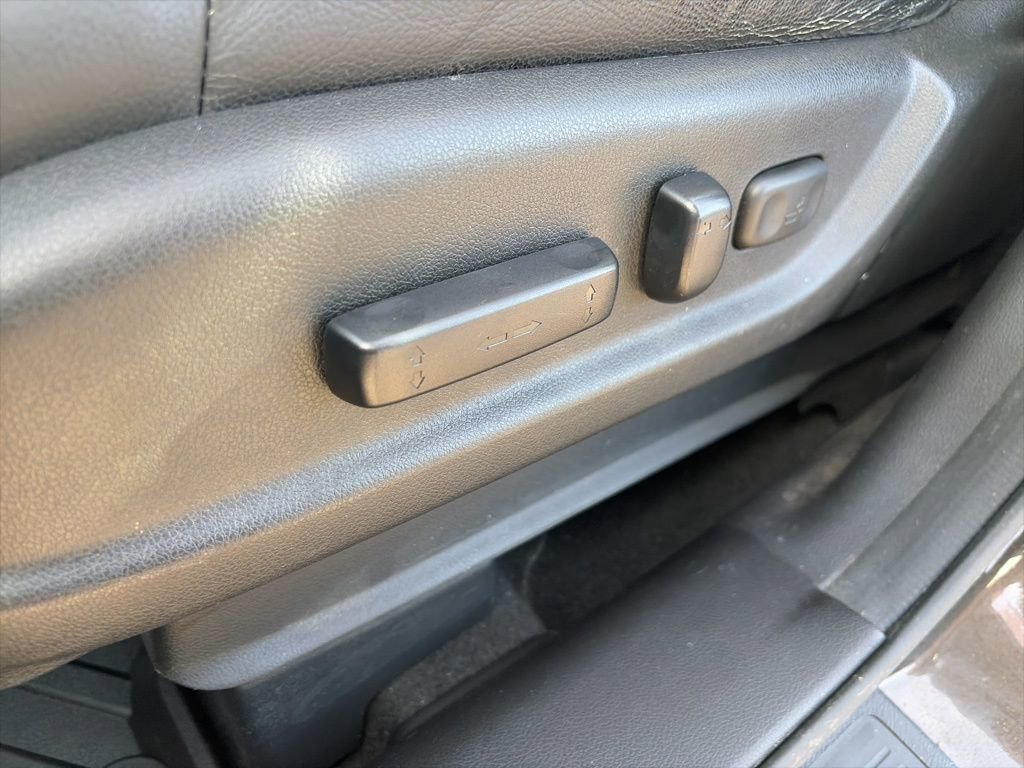 Used 2015 Honda CR-V Touring image 10