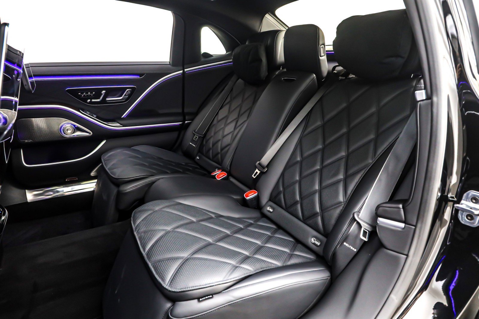 New 2026 Mercedes-Benz Maybach S 580 4MATIC image 8