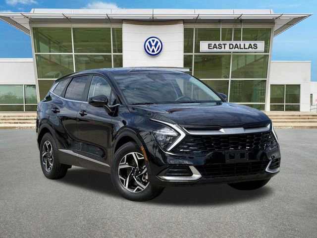 Used 2024 Kia Sportage LX image 1