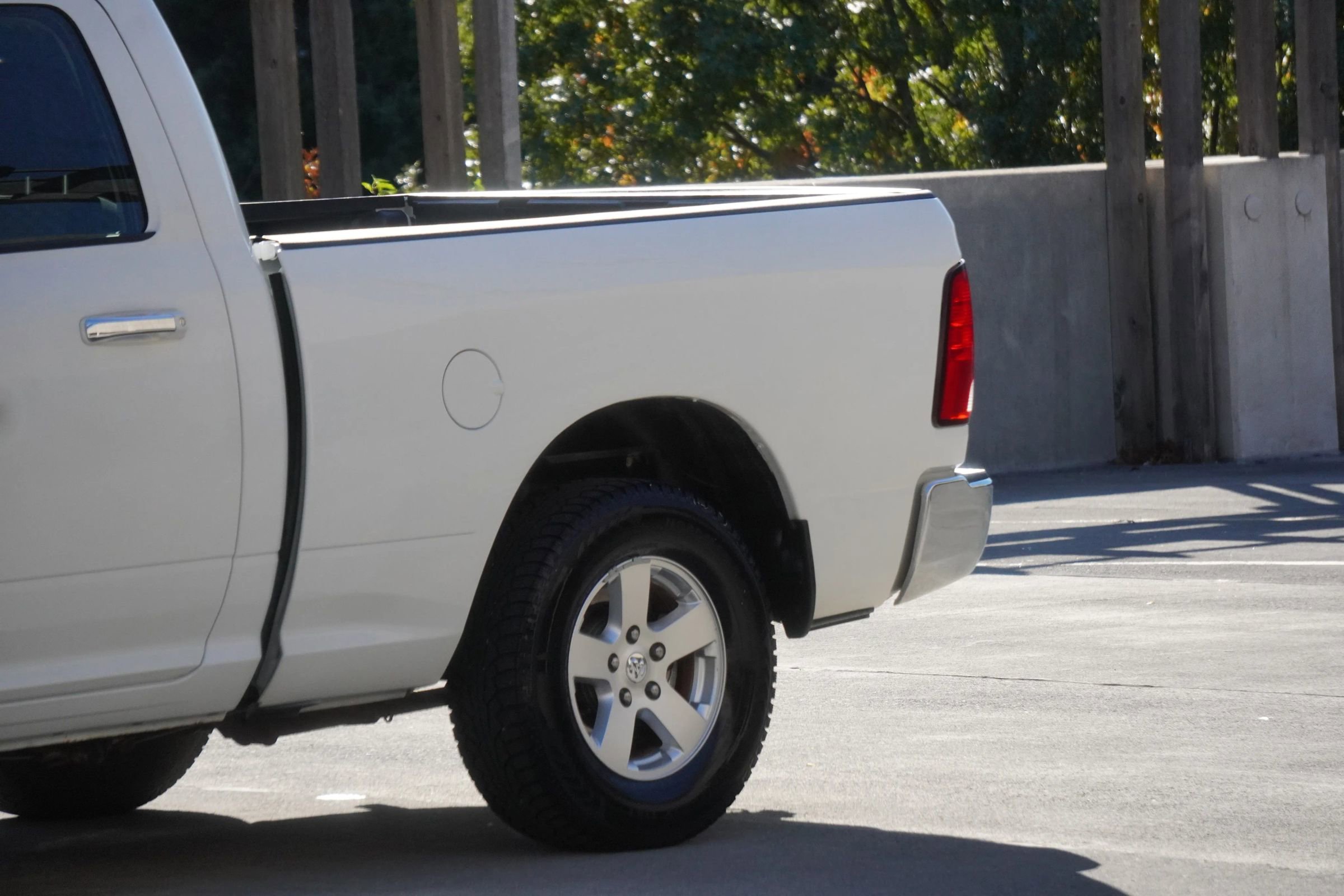 Used 2012 RAM 1500 Classic SLT w/ Luxury Group image 29